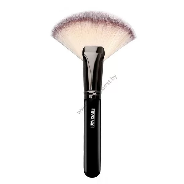 Powder Brush # 19 by Luxvisage